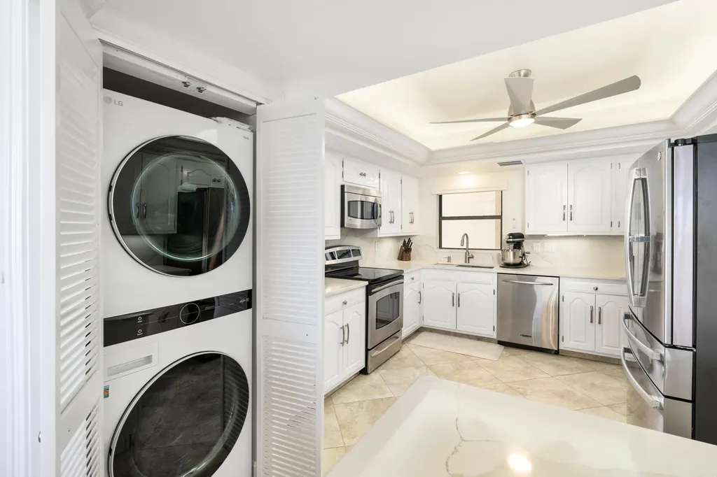 174 S Collier Marco Island FL 34145