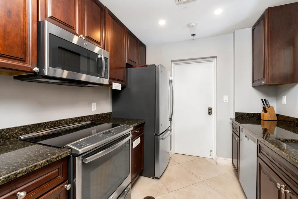 174 S Collier Marco Island FL 34145