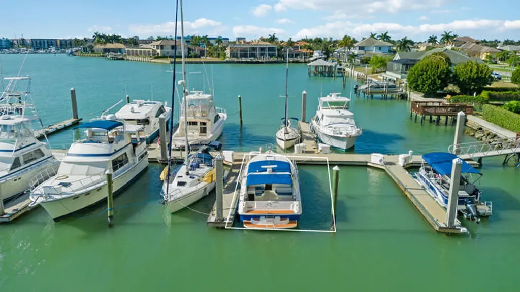 1081 Bald Eagle #58 Drive Marco Island FL 34145