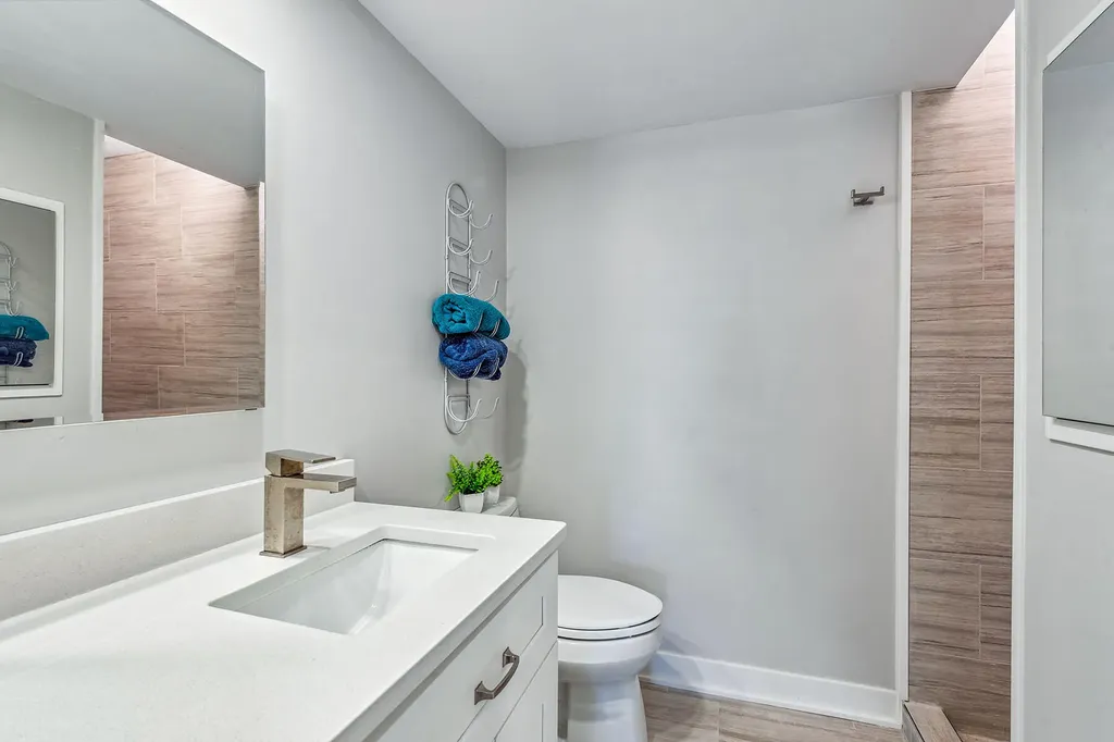 330 Kon Tiki Drive Naples FL 34113