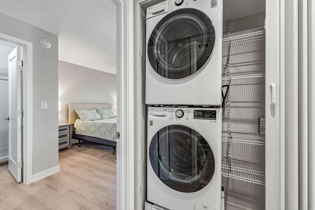 330 Kon Tiki Drive Naples FL 34113