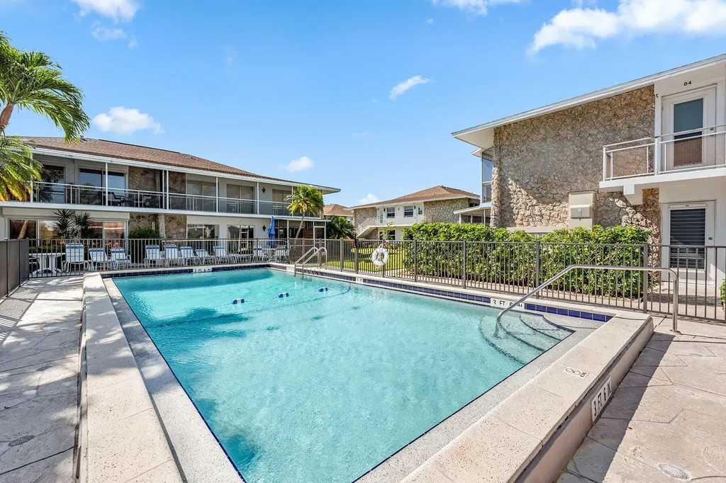 330 Kon Tiki Drive Naples FL 34113