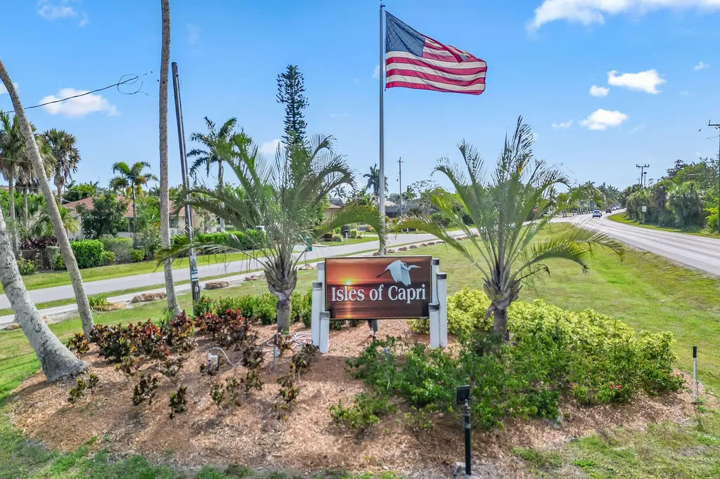 330 Kon Tiki Drive Naples FL 34113