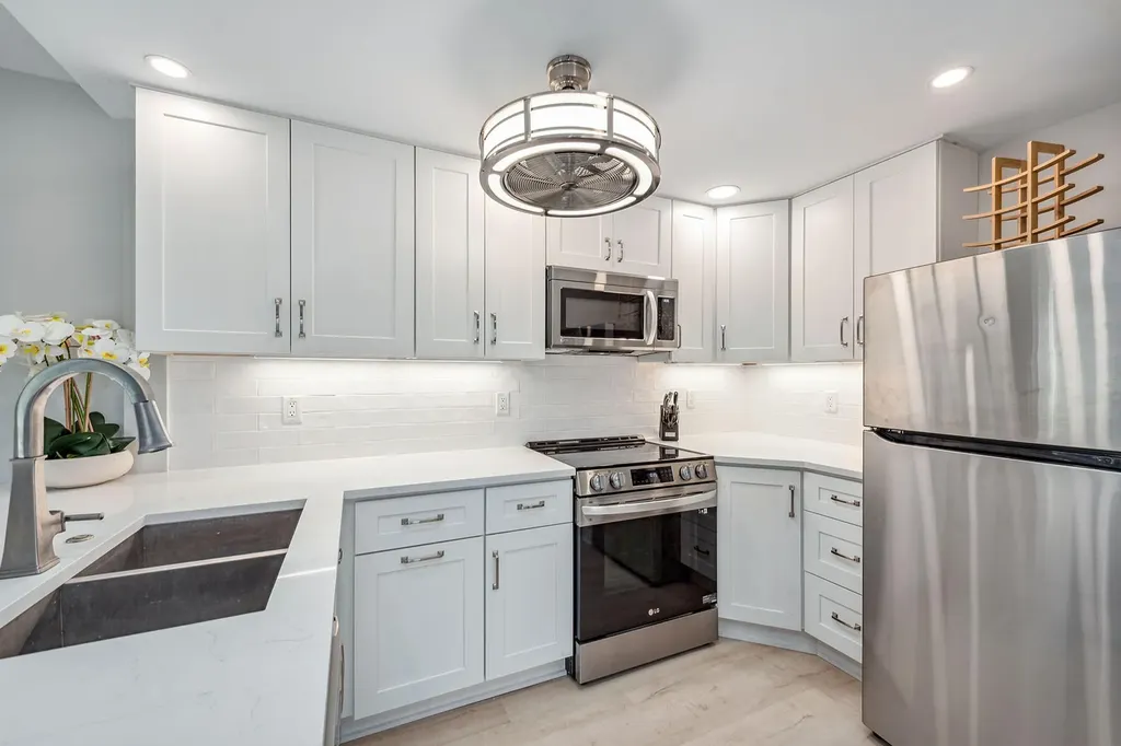 330 Kon Tiki Drive Naples FL 34113