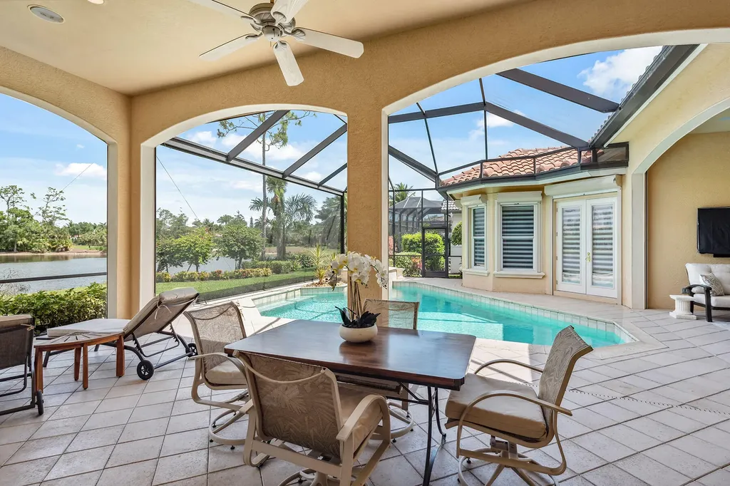 7646 Mulberry Naples FL 34114
