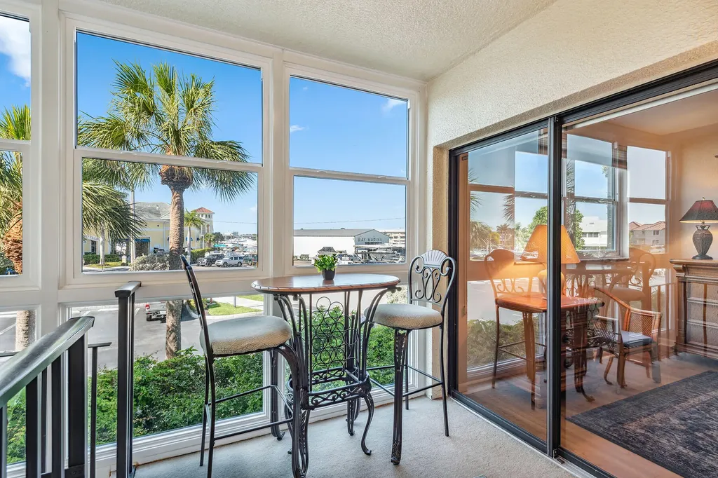 807 River Point Drive Naples FL 34102