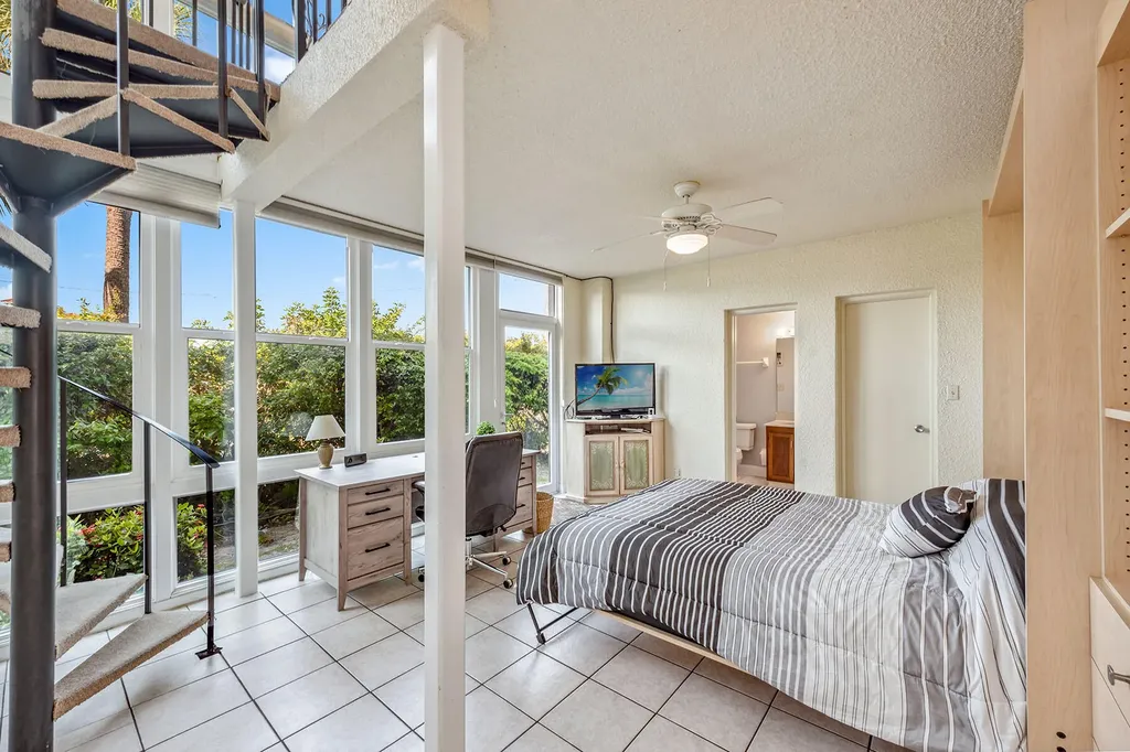 807 River Point Drive Naples FL 34102