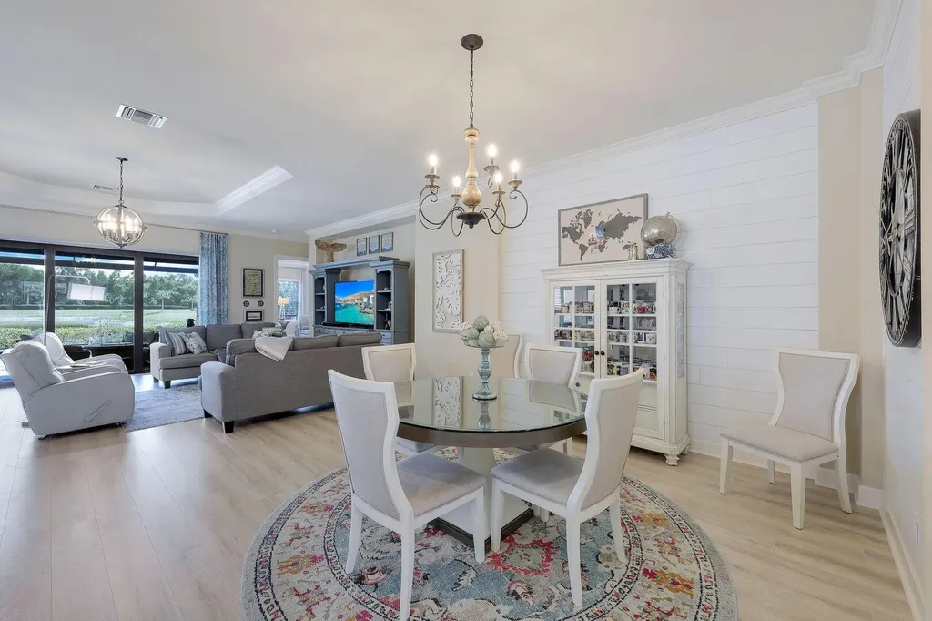 8384 Promoso Court Naples FL 34114