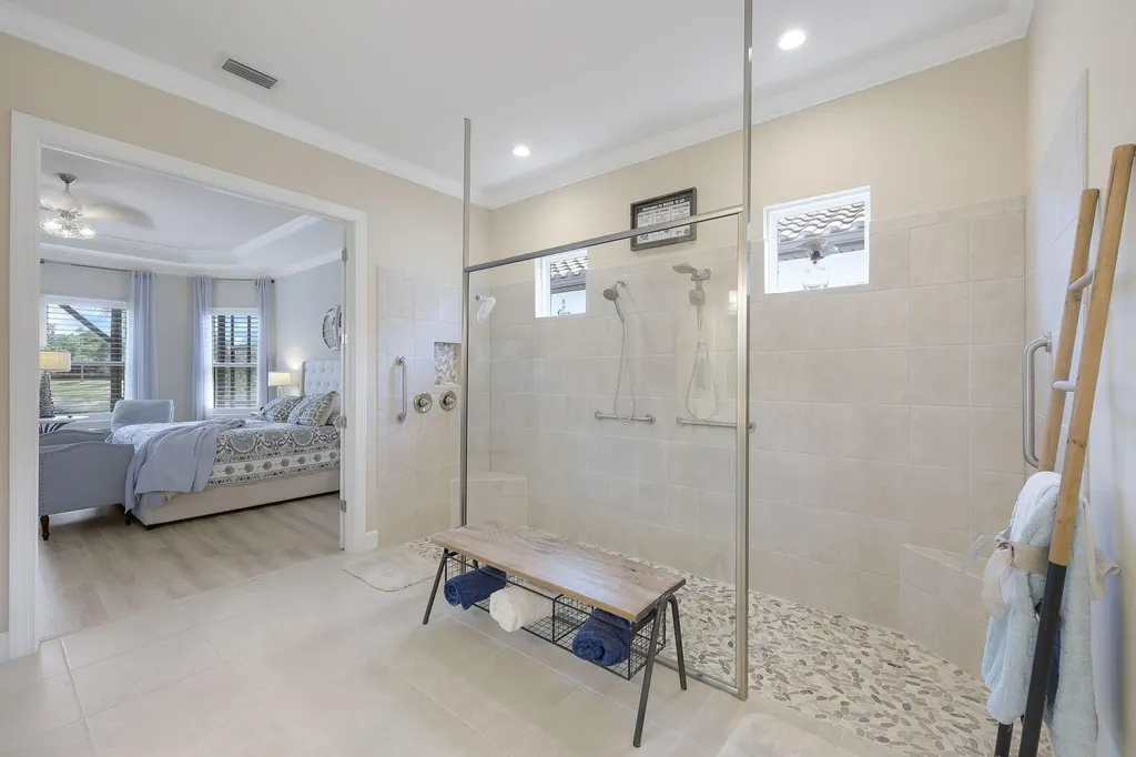 8384 Promoso Court Naples FL 34114