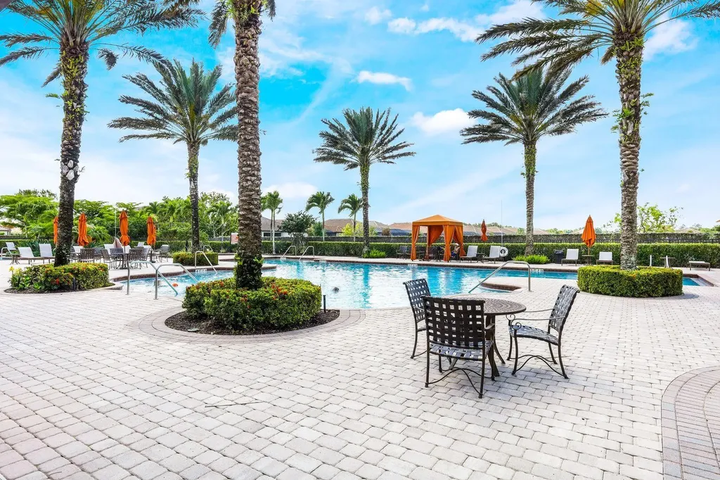 8384 Promoso Court Naples FL 34114