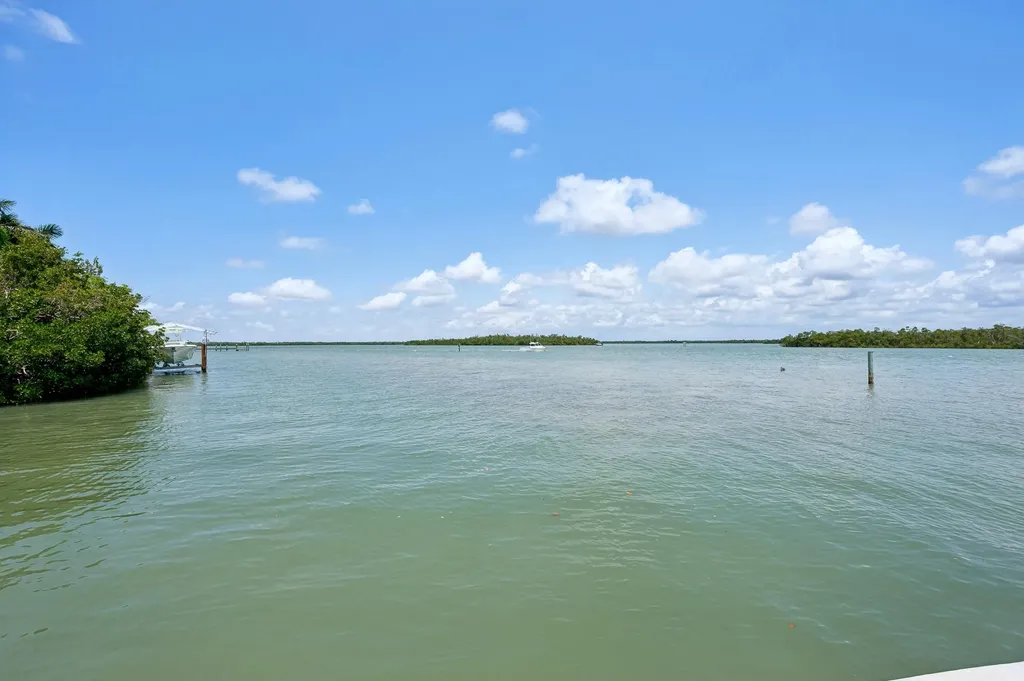 305 Pear Tree Avenue Goodland FL 34140