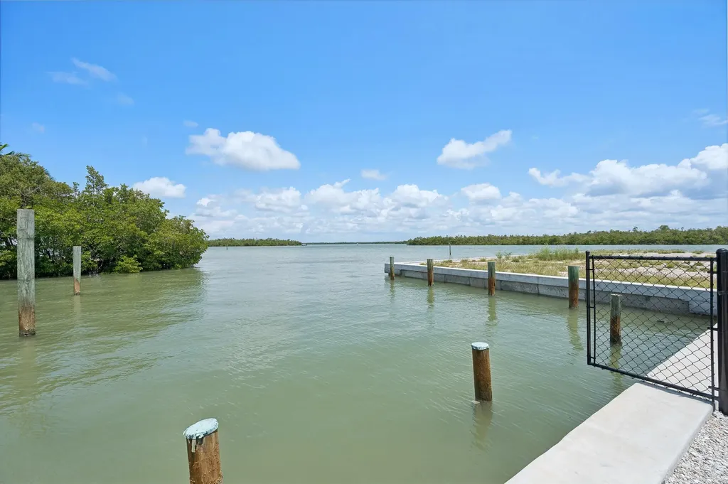 305 Pear Tree Avenue Goodland FL 34140