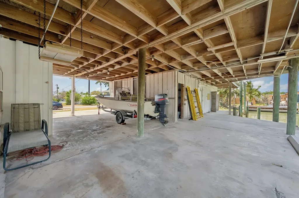 305 Pear Tree Avenue Goodland FL 34140