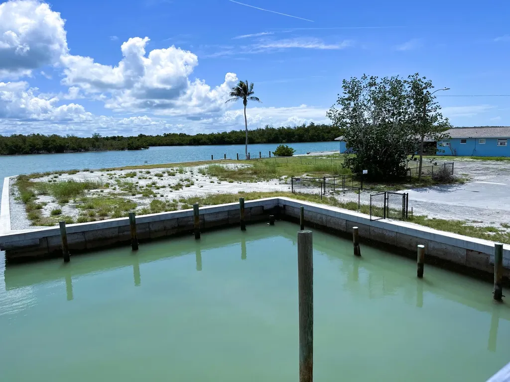 305 Pear Tree Avenue Goodland FL 34140