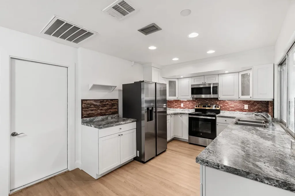 101 Jamaica Drive Naples FL 34113