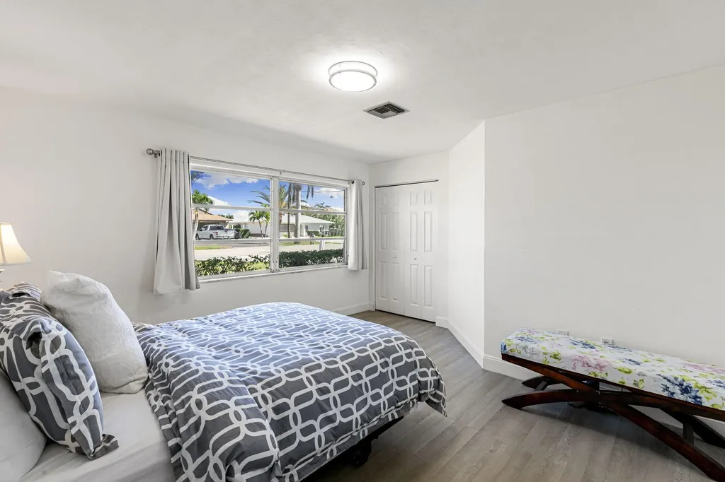 101 Jamaica Drive Naples FL 34113