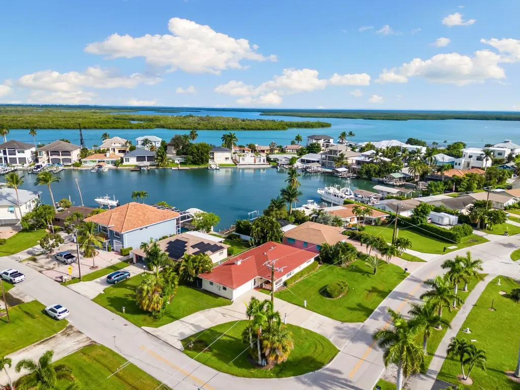 101 Jamaica Drive Naples FL 34113