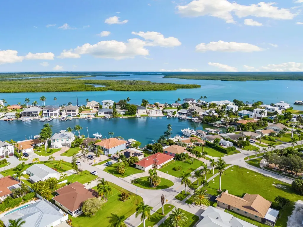 101 Jamaica Drive Naples FL 34113