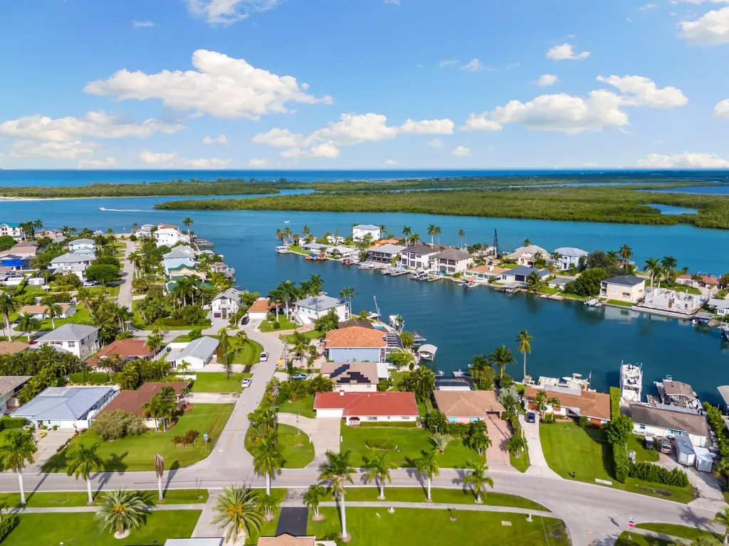 101 Jamaica Drive Naples FL 34113