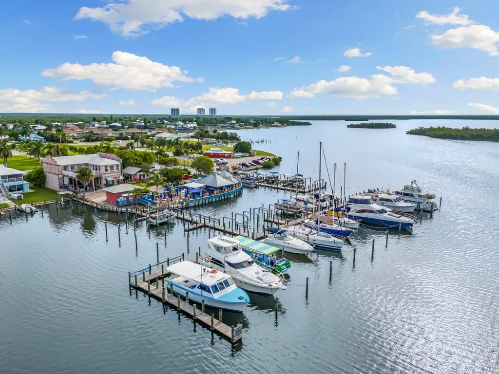 101 Jamaica Drive Naples FL 34113