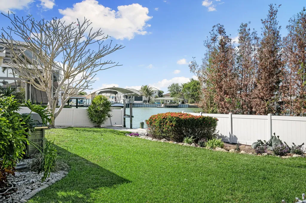 101 Jamaica Drive Naples FL 34113