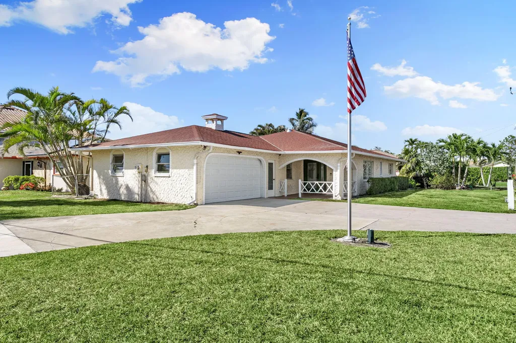 101 Jamaica Drive Naples FL 34113