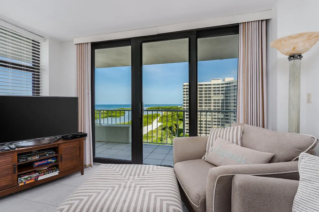 320 Seaview Marco Island FL 34145