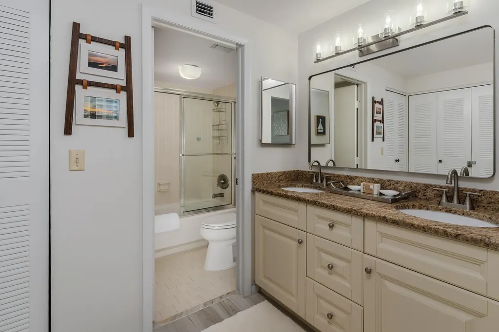 320 Seaview Marco Island FL 34145