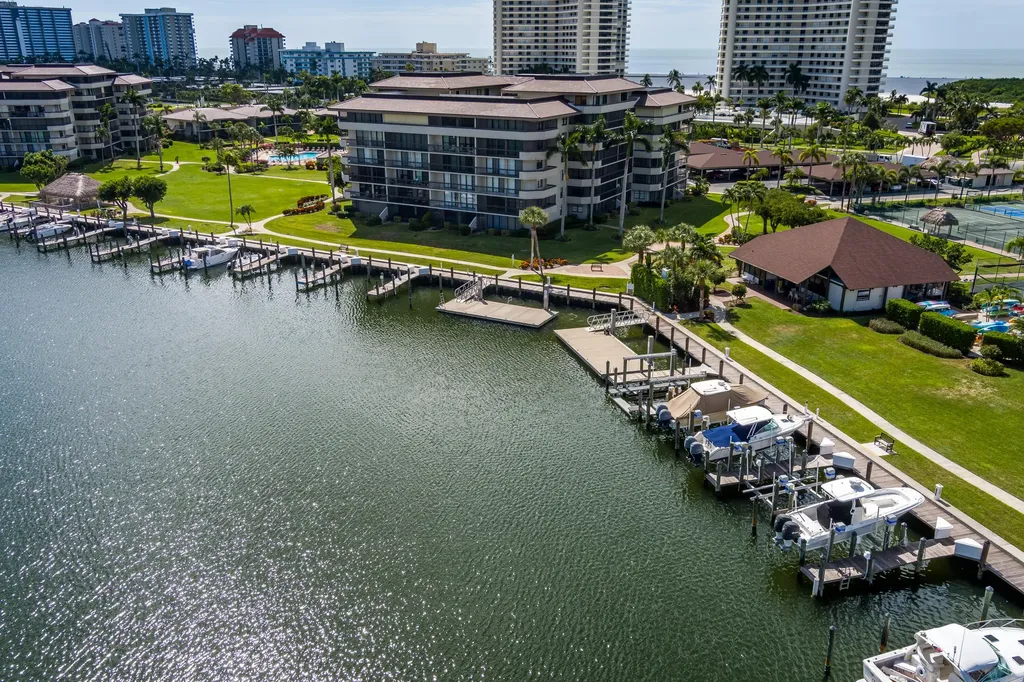 320 Seaview Marco Island FL 34145