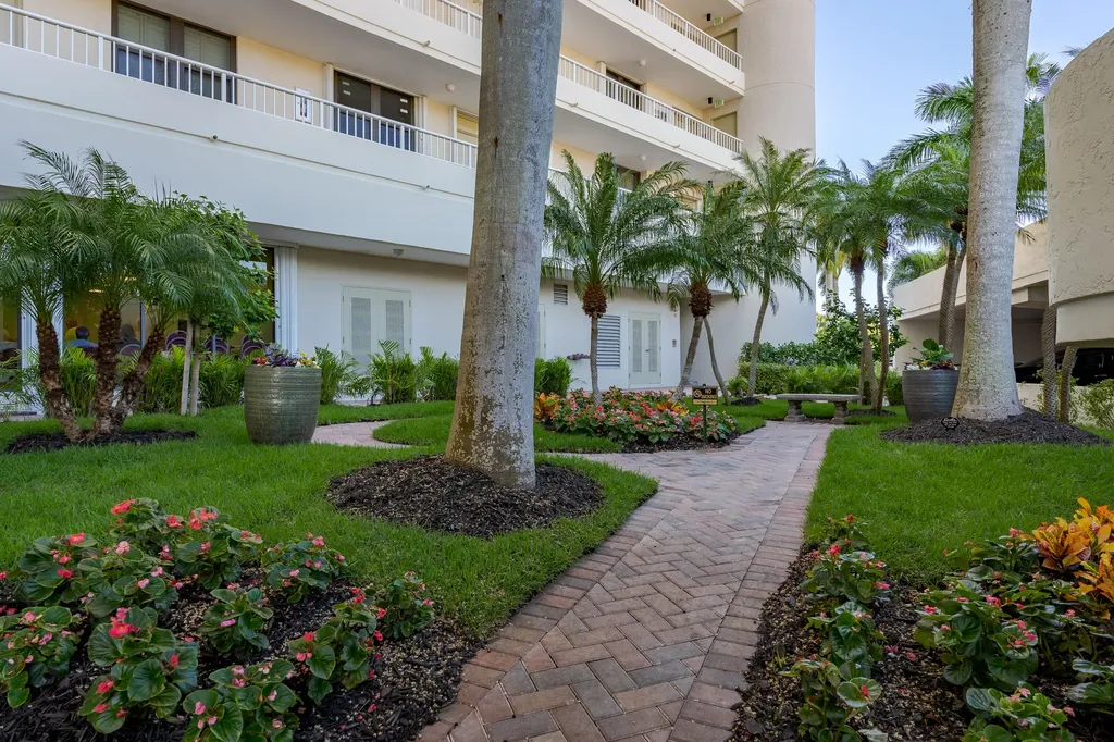 320 Seaview Marco Island FL 34145