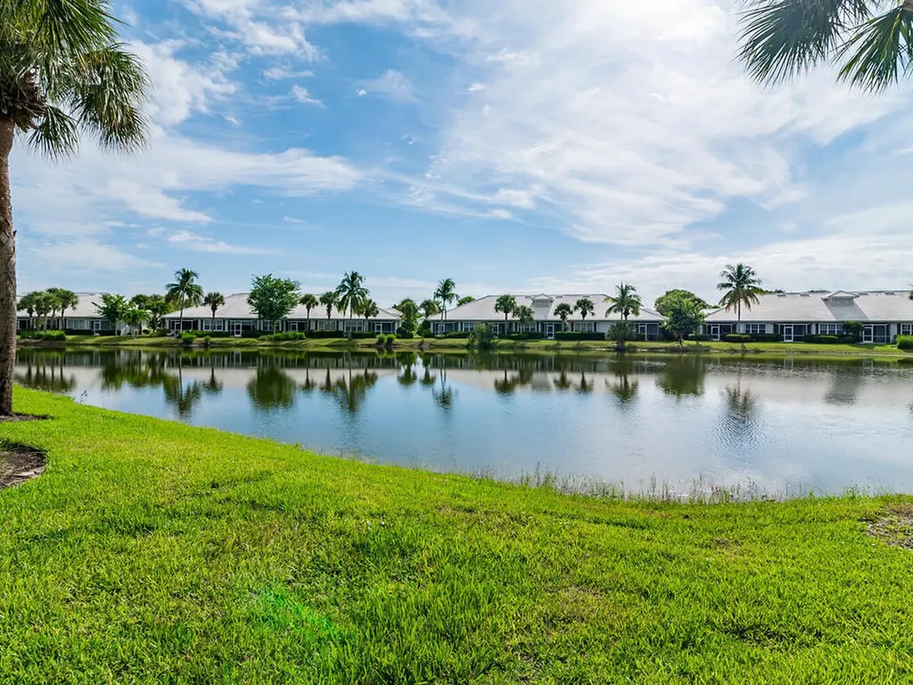4660 Hawks Nest Way Naples FL 34114