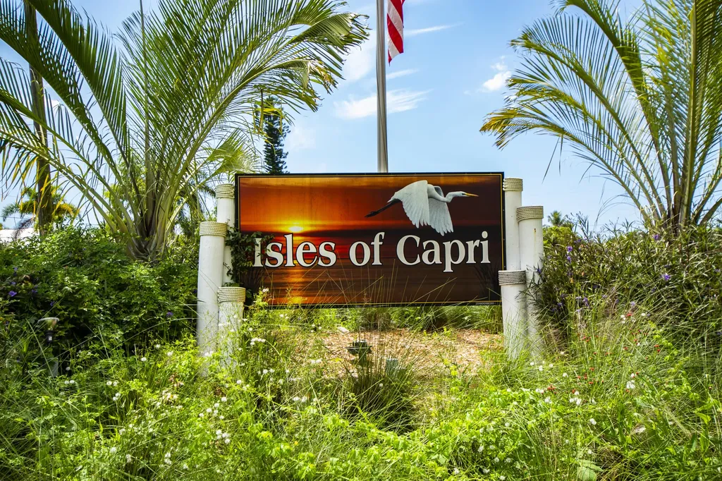 123 San Salvador Street Naples FL 34113