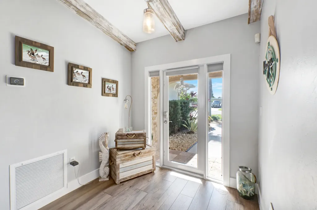 123 San Salvador Street Naples FL 34113