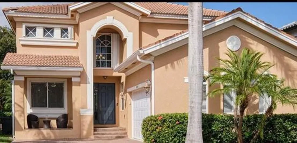 8286 Sumner Avenue Fort Myers FL 33908