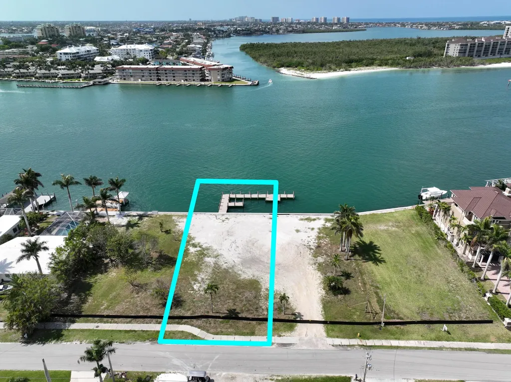 - W Pelican Street Isles Of Capri FL 34113