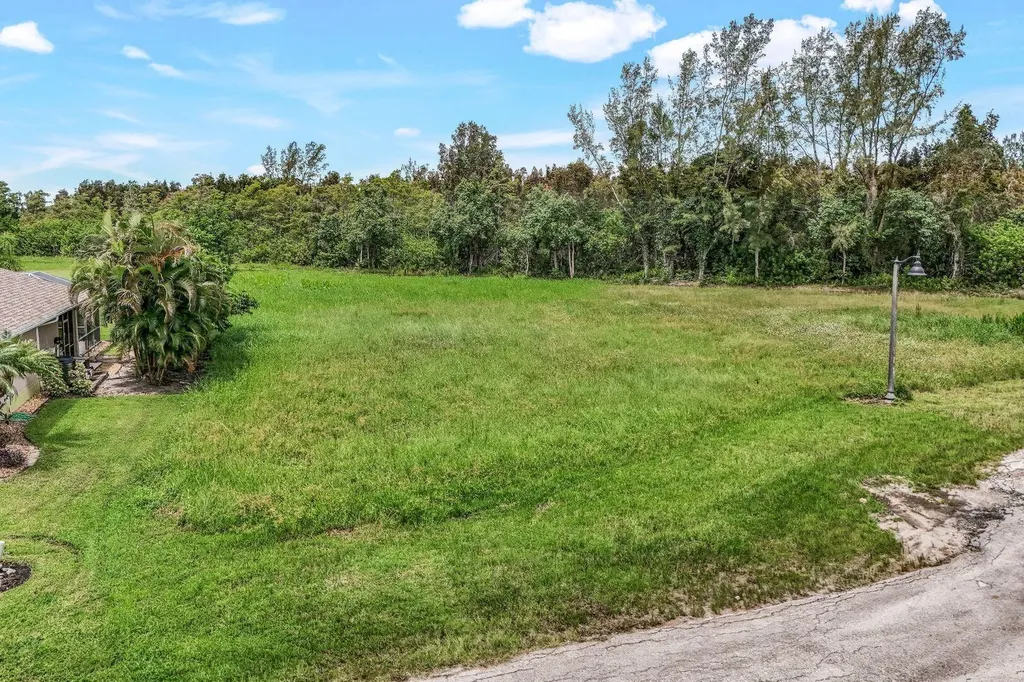 18181 Baywood Drive Naples FL 34114