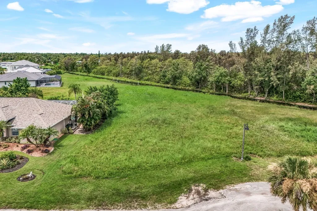 18181 Baywood Drive Naples FL 34114