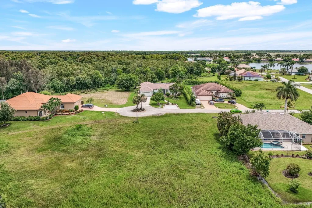 18181 Baywood Drive Naples FL 34114