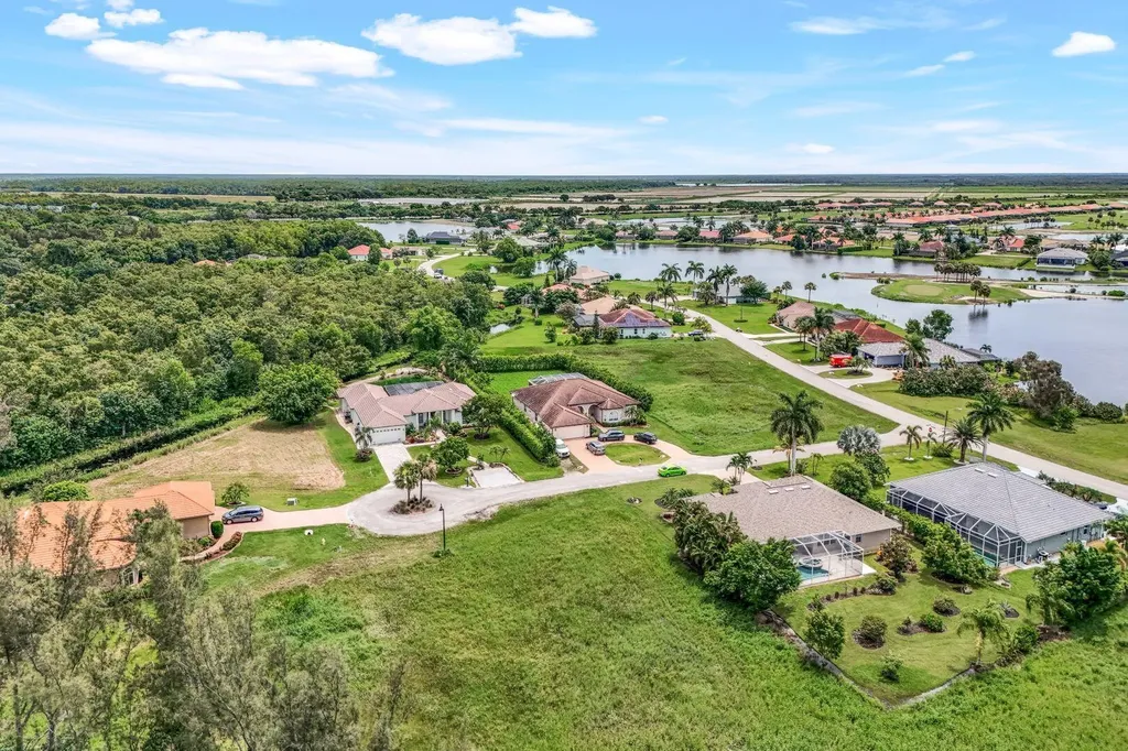 18181 Baywood Drive Naples FL 34114