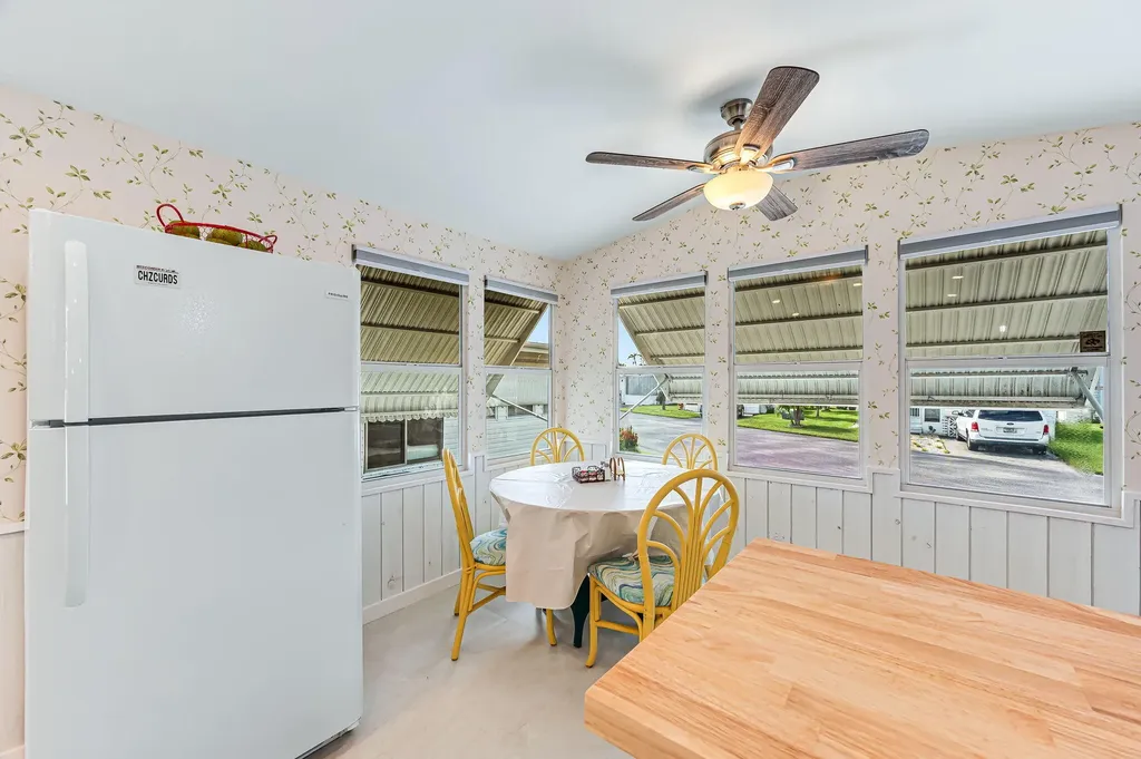 6 Jade Drive Naples FL 34114