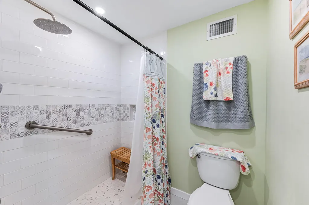 6 Jade Drive Naples FL 34114