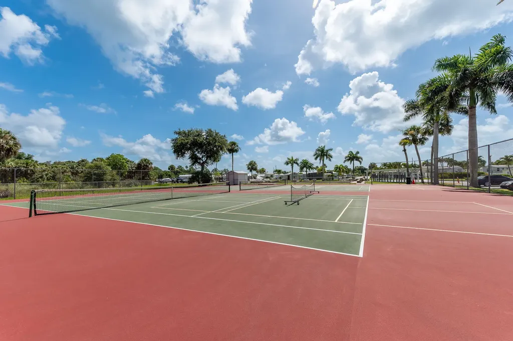 6 Jade Drive Naples FL 34114
