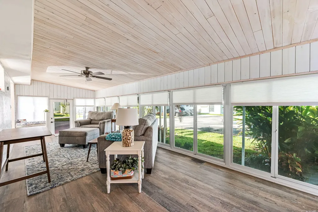 6 Jade Drive Naples FL 34114