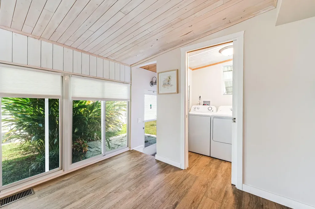 6 Jade Drive Naples FL 34114