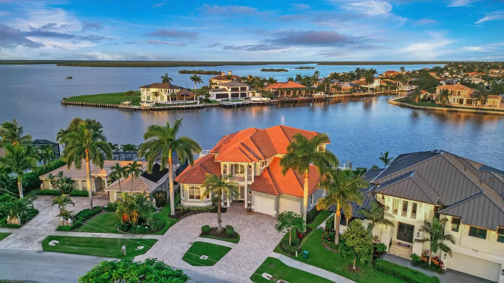 739 Fairlawn Court Marco Island FL 34145