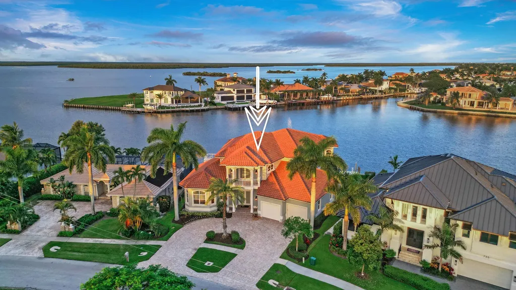 739 Fairlawn Court Marco Island FL 34145