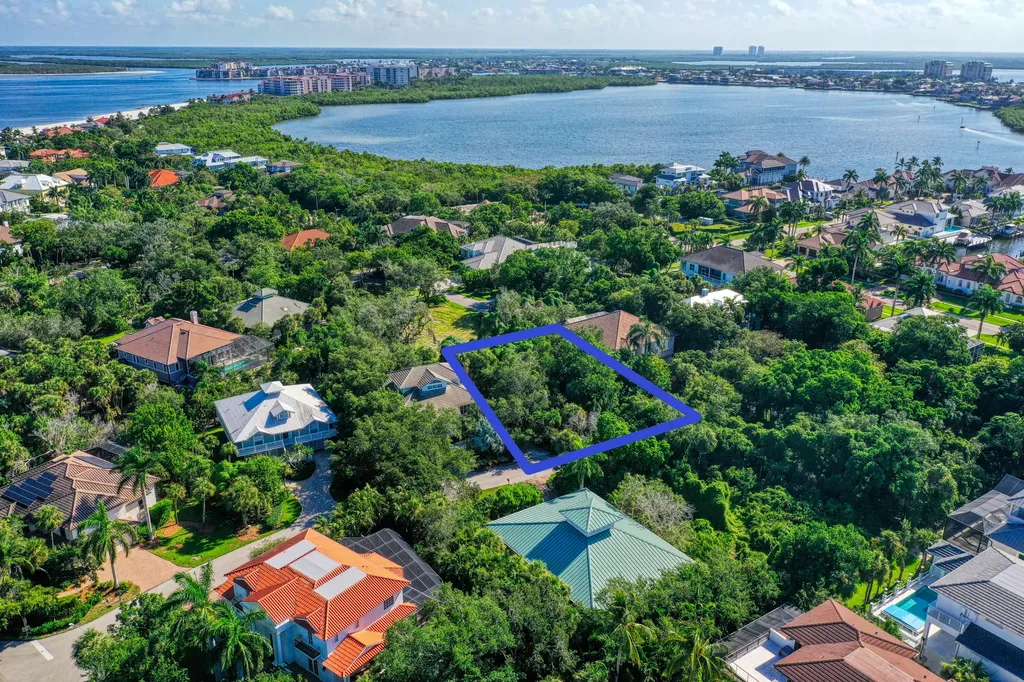 374 Gumbo Limbo Lane Marco Island FL 34145