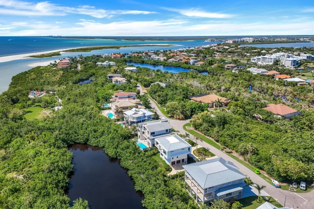 700 Waterside Drive Marco Island FL 34145