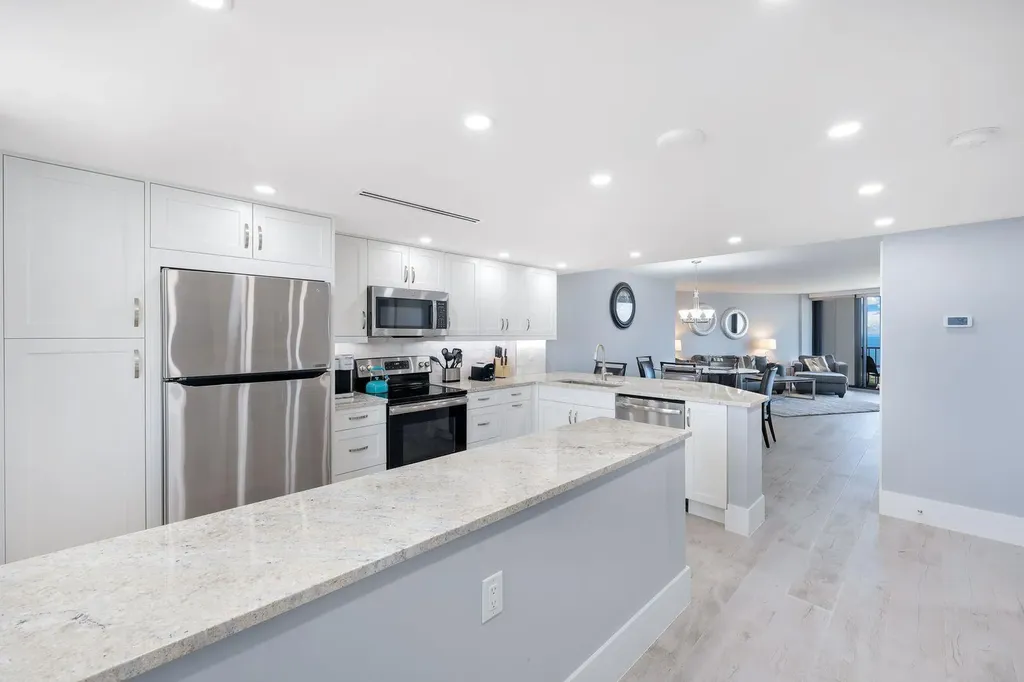 320 Seaview Marco Island FL 34145