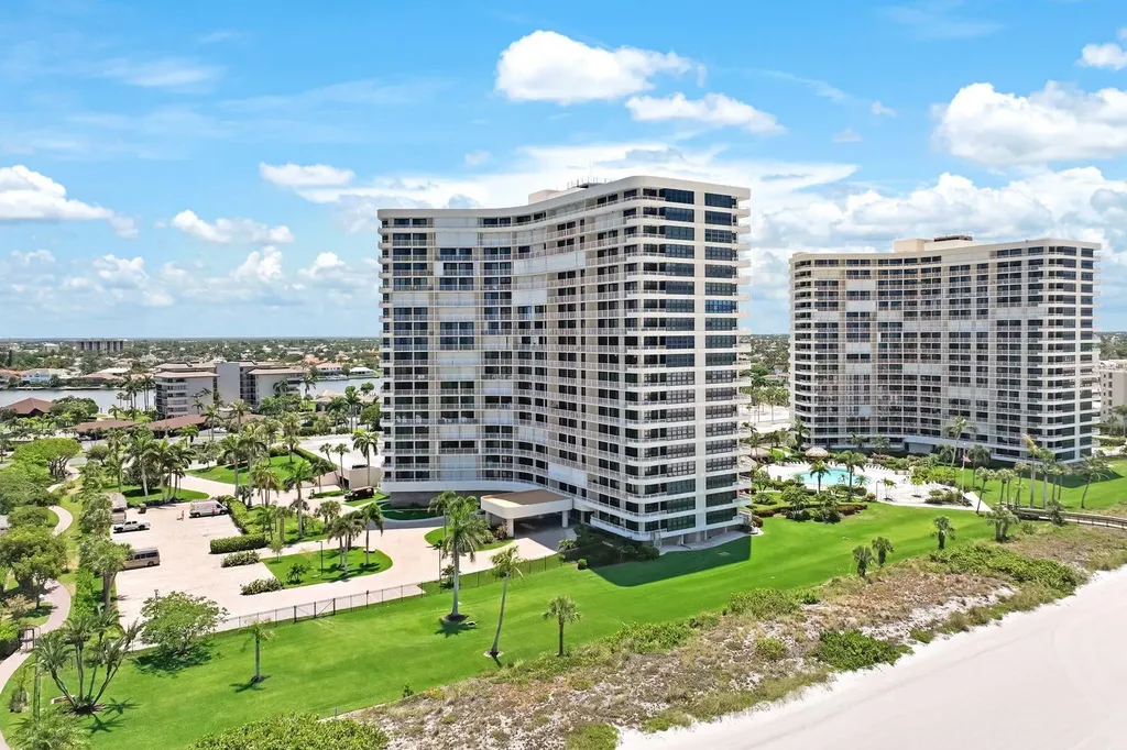 320 Seaview Marco Island FL 34145